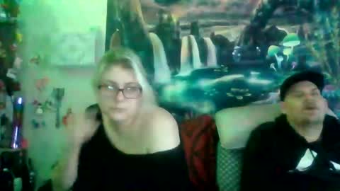 Snapshot of eandr6446 chatting on 12/13/25, 09:31 eandr6446 online show from 12/13/25, 09:31