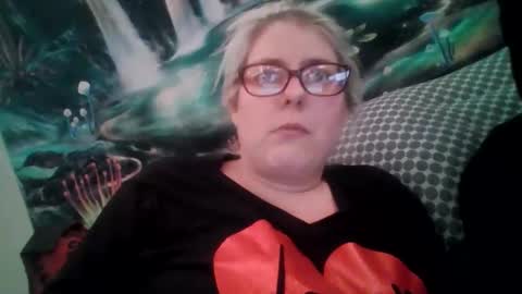 Snapshot of eandr6446 chatting on 12/16/25, 05:23 eandr6446 online show from 12/16/25, 05:23