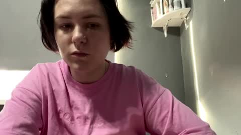 Snapshot of earthascritchfield chatting on 04/12/26, 01:49 Rina online show from 04/12/26, 01:49