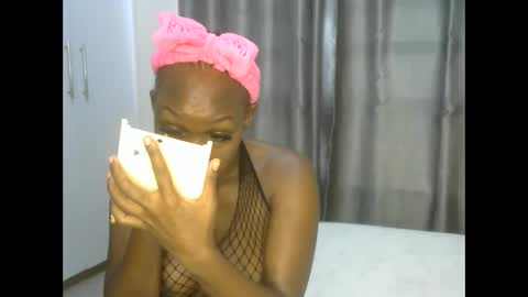 east_queen online show from 02/14/25, 07:59