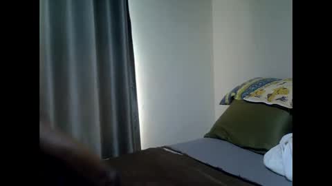 east_queen online show from 11/08/25, 10:15