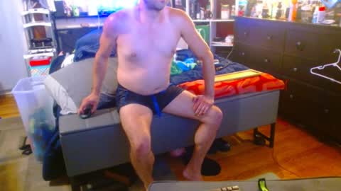 eastbayboy57 online show from 06/12/26, 05:17
