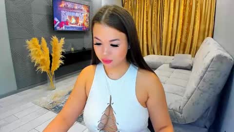 Snapshot of easternbeautyy chatting on 12/08/24, 06:06 easternbeautyy online show from 12/08/24, 06:06