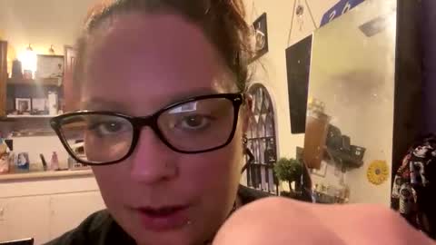 easyednem528280 online show from 11/05/25, 11:38