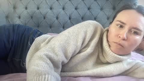 Nadia Ferreira  online show from 01/14/26, 11:49