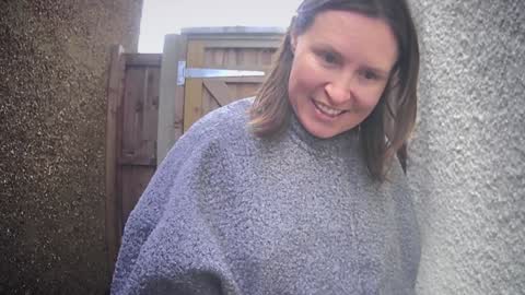 Nadia Ferreira  online show from 02/09/26, 10:19