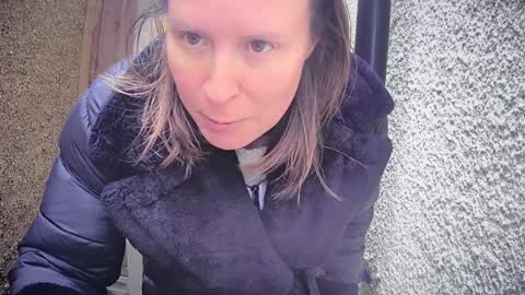 Nadia Ferreira  online show from 02/10/26, 11:58