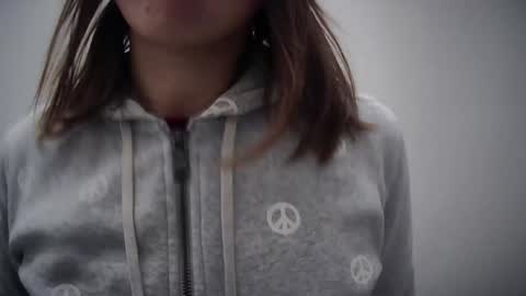 Nadia Ferreira  online show from 02/11/26, 12:54