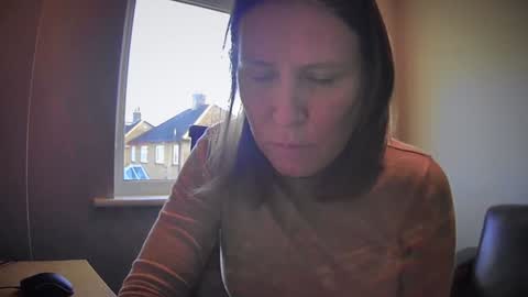 Nadia Ferreira  online show from 02/16/26, 09:38