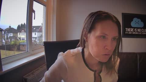 Nadia Ferreira  online show from 02/19/26, 10:22