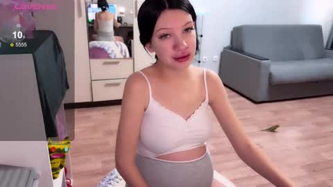 Snapshot of eazylove156 chatting on 11/25/25, 07:08 Michael online show from 11/25/25, 07:08