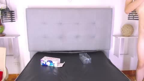 Snapshot of eban_dustan chatting on 01/14/25, 01:36 Eban online show from 01/14/25, 01:36