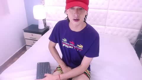 Snapshot of eban_dustan chatting on 02/14/25, 12:03 Eban online show from 02/14/25, 12:03