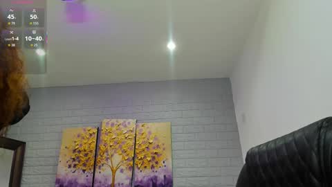 Snapshot of ebbafernandez1_ chatting on 11/23/25, 12:05 online show from 11/23/25, 12:05