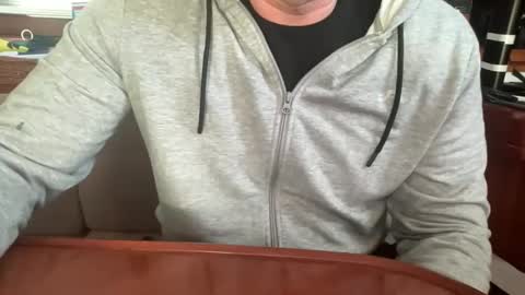 Snapshot of ebnk15 chatting on 12/21/25, 08:10 ebnk15 online show from 12/21/25, 08:10