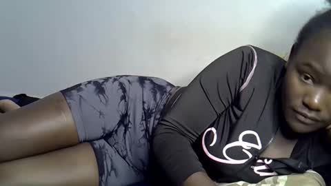 Queen online show from 03/17/26, 06:55