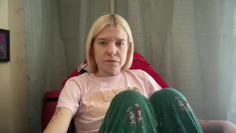 americnbarbie online show from 12/22/25, 05:32