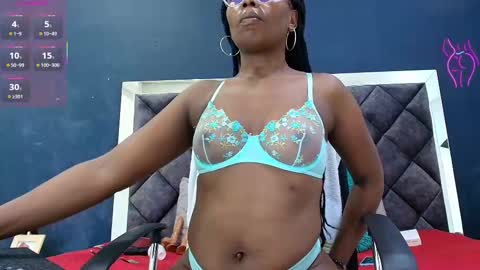 Snapshot of ebony__jheim chatting on 10/01/25, 12:00 jheim online show from 10/01/25, 12:00