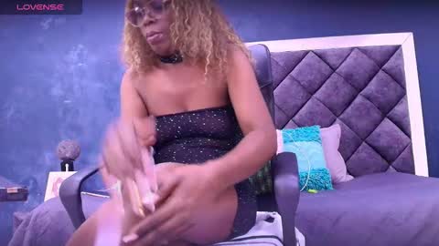 Snapshot of ebony__jheim chatting on 03/06/26, 05:42 jheim online show from 03/06/26, 05:42