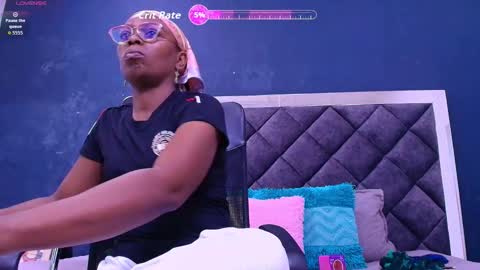 Snapshot of ebony__jheim chatting on 03/18/26, 12:30 jheim online show from 03/18/26, 12:30