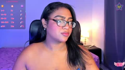 Snapshot of ebony__queen2 chatting on 04/20/26, 08:54 ebony__queen2 online show from 04/20/26, 08:54