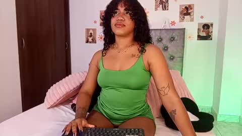 Snapshot of ebony_af chatting on 06/16/26, 01:41 ebony_af online show from 06/16/26, 01:41