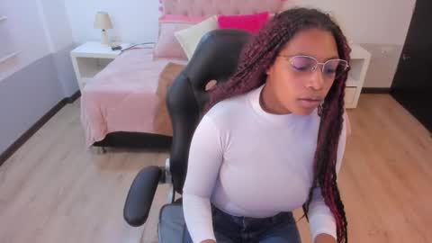 ebony_fantasy2 online show from 02/25/26, 11:42