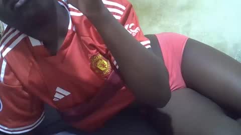 ebony_flower4 online show from 10/19/25, 03:40