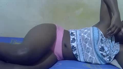 ebony_flower4 online show from 12/17/25, 04:51