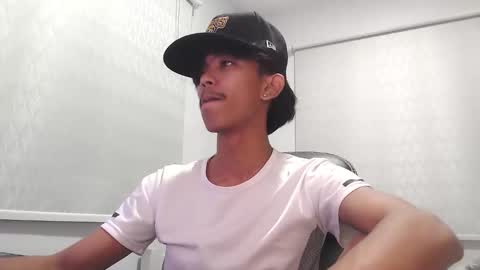 ebony_fuckboy online show from 10/28/25, 07:16