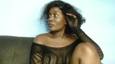 Snapshot of ebony_ghoddes chatting on 09/14/25, 05:01 ebony online show from 09/14/25, 05:01