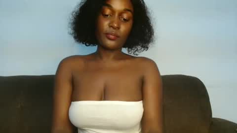 Snapshot of ebony_ghoddes chatting on 09/22/25, 04:31 ebony online show from 09/22/25, 04:31