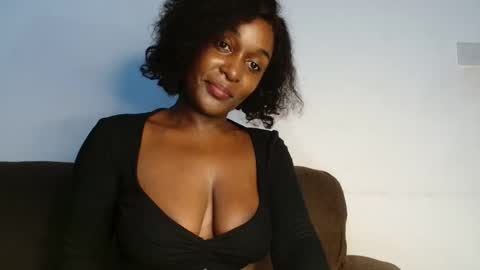 Snapshot of ebony_ghoddes chatting on 09/28/25, 09:42 ebony online show from 09/28/25, 09:42