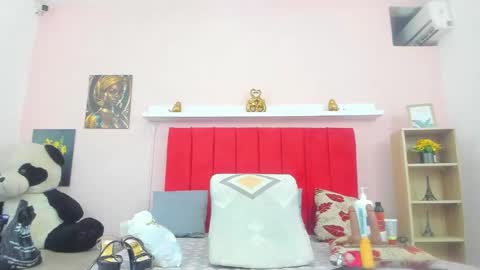 Snapshot of ebony_hot_sex1 chatting on 01/08/26, 11:45 linda online show from 01/08/26, 11:45
