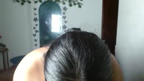 ebony_luna1 online show from 04/16/26, 05:14