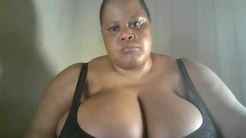 ebony_magixs online show from 09/24/25, 01:42