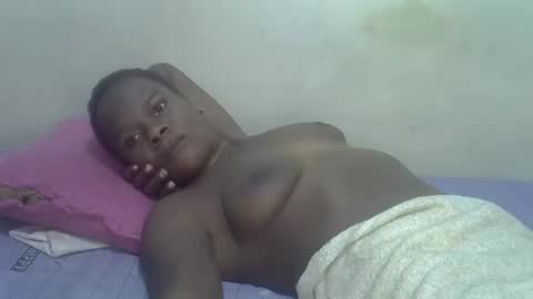 ebony_pearl59 online show from 11/18/25, 04:22