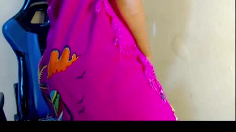 Snapshot of ebony_petite01 chatting on 02/09/25, 12:41 EBONY PETITE online show from 02/09/25, 12:41