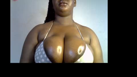 Snapshot of ebony_plumx12 chatting on 05/27/26, 07:16 Prisy online show from 05/27/26, 07:16
