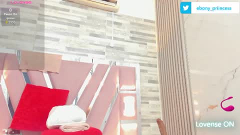 Snapshot of ebony_priincess chatting on 06/28/26, 01:44 Valery online show from 06/28/26, 01:44