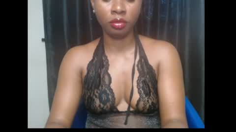 Snapshot of ebony_queenx chatting on 06/26/26, 08:08 Queen online show from 06/26/26, 08:08