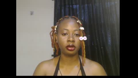Snapshot of ebony_queenx chatting on 07/09/26, 07:34 Queen online show from 07/09/26, 07:34