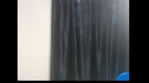 Snapshot of ebony_queenx chatting on 07/11/26, 03:26 Queen online show from 07/11/26, 03:26