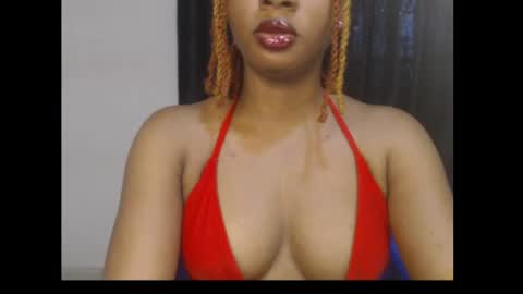 Snapshot of ebony_queenx chatting on 07/17/26, 08:10 Queen online show from 07/17/26, 08:10