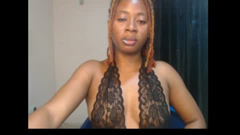 Snapshot of ebony_queenx chatting on 07/28/26, 05:12 Queen online show from 07/28/26, 05:12