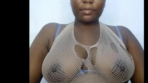 Snapshot of ebony_sexy_queen chatting on 10/25/25, 08:36 Racheal online show from 10/25/25, 08:36