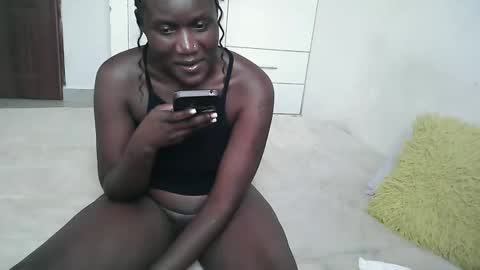 ebony_sisie online show from 03/16/26, 09:46
