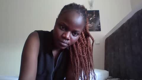 Snapshot of ebony_tasha chatting on 04/28/26, 05:34 tasha online show from 04/28/26, 05:34