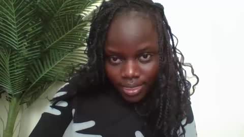 Snapshot of ebony_tasha chatting on 05/24/26, 09:14 tasha online show from 05/24/26, 09:14