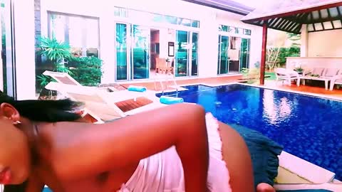 Tamia online show from 02/14/25, 10:04